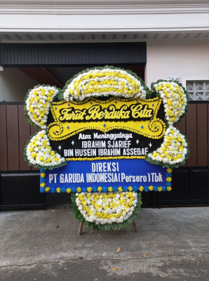 Papan Bunga Duka di Kreo Selatan