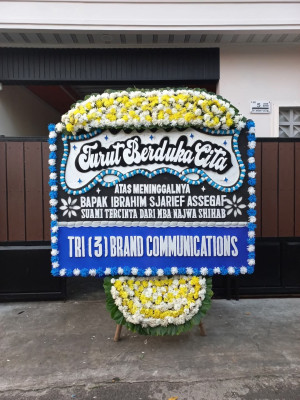 Papan Bunga Duka di Kreo Selatan